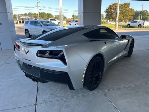 Used 2017 Chevrolet Corvette Stingray Coupe w/ Carbon Flash Badge Package RWD image 2
