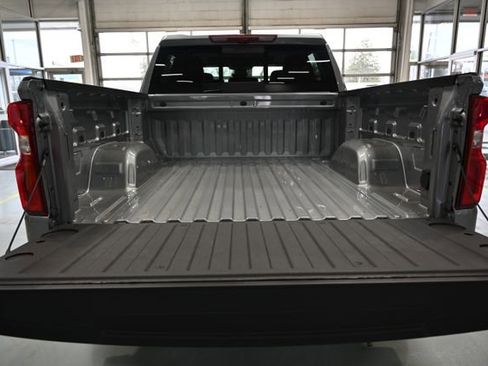 New 2026 Chevrolet Silverado 1500 LTZ w/ LTZ Premium Package AWD/4WD image 7