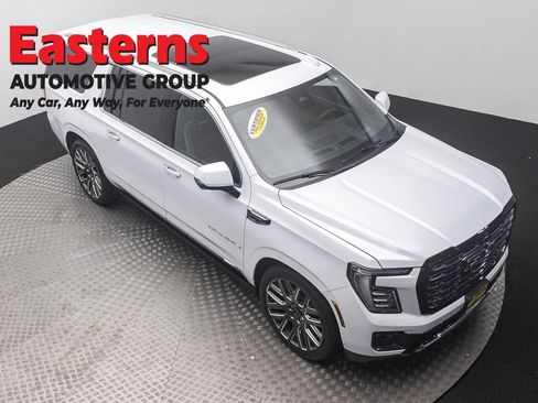 Used 2026 GMC Yukon XL Denali Ultimate AWD/4WD image 3