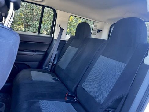 Used 2017 Jeep Patriot Latitude image 15