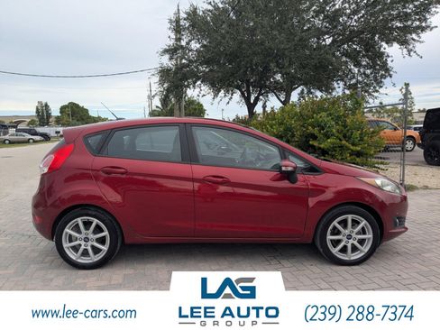 Used 2015 Ford Fiesta SE w/ Equipment Group 201A image 2