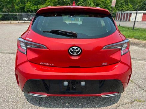 Used 2019 Toyota Corolla SE w/ SE Option Package FWD image 4