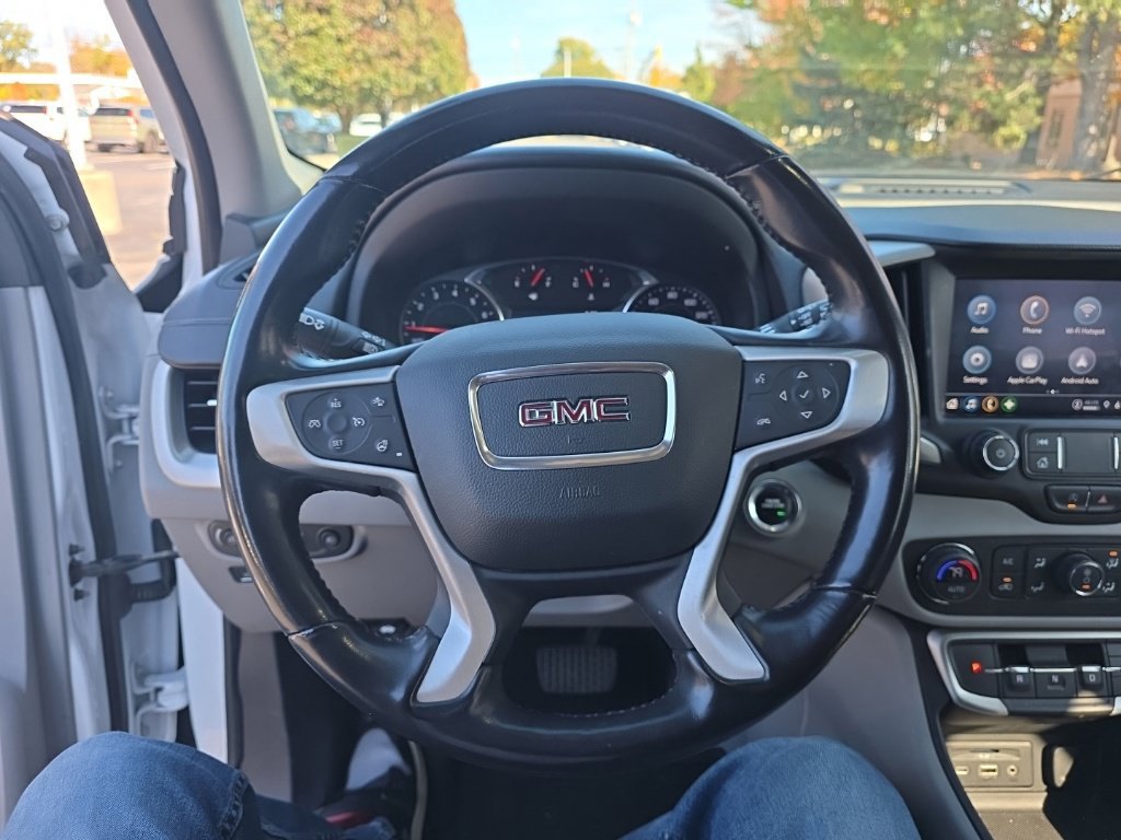 Used 2022 GMC Terrain SLT AWD/4WD image 14