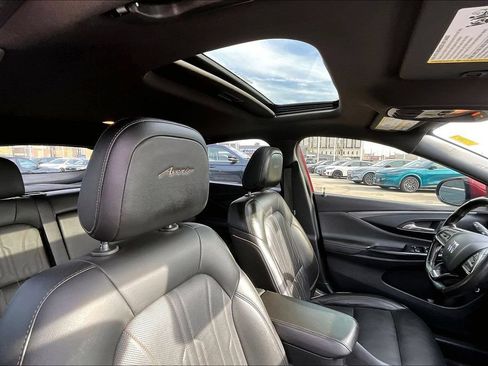 Used 2025 Buick Envista Avenir FWD image 21