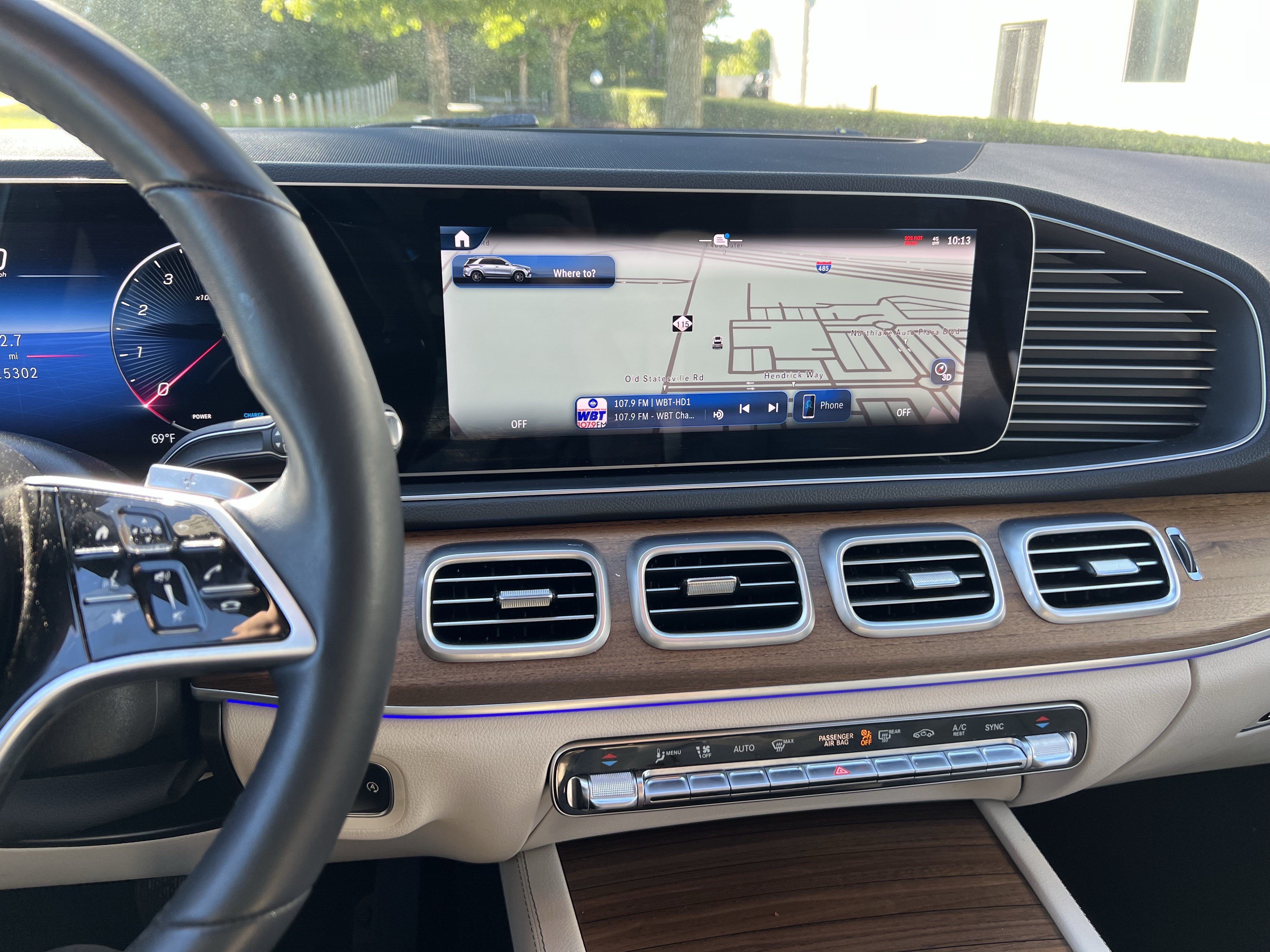 Used 2025 Mercedes-Benz GLE 450 4MATIC w/ AMG Line Exterior image 32