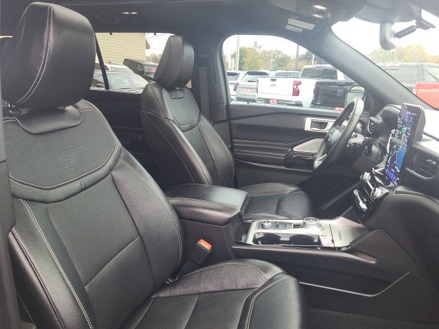 Used 2023 Ford Explorer ST w/ Technology Package AWD/4WD image 30
