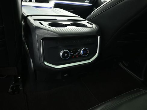 Certified 2025 Ford Expedition Max Platinum image 22