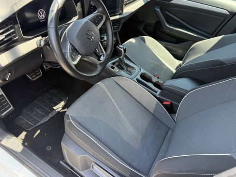 Used 2025 Volkswagen Jetta Sport FWD image 9