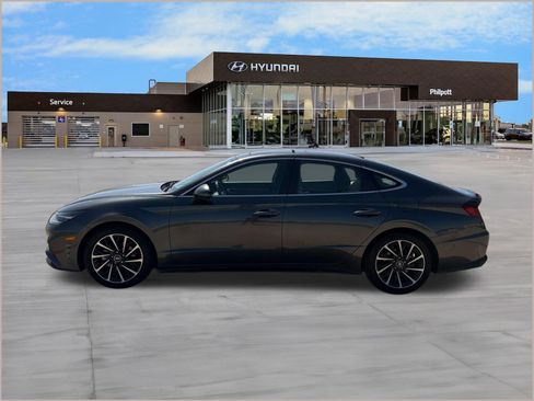 Used 2023 Hyundai Sonata Limited FWD image 2