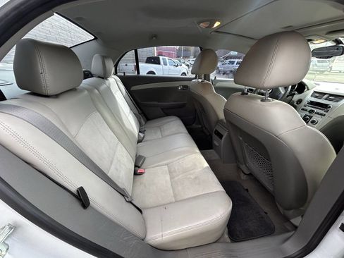 Used 2010 Chevrolet Malibu LT w/ HFV6 Engine Package image 16
