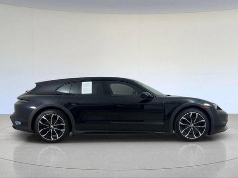 Used 2021 Porsche Taycan 4 Cross Turismo AWD/4WD image 9