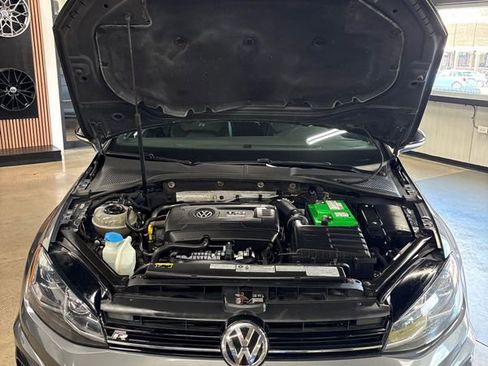 Used 2018 Volkswagen Golf R 4-Door AWD/4WD image 56