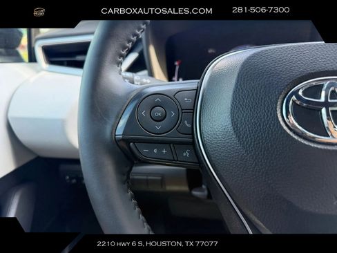 Used 2026 Toyota Corolla SE FWD image 11