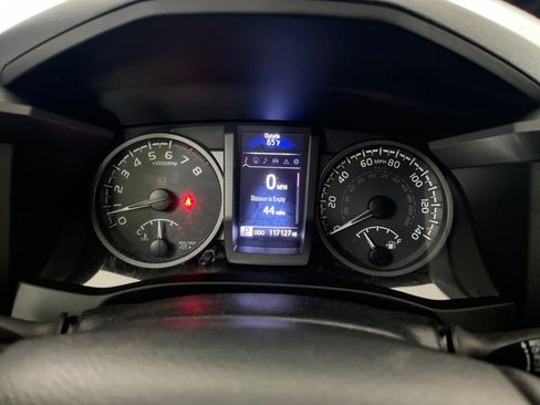 Used 2017 Toyota Tacoma TRD Off-Road w/ Tow Package RWD image 66