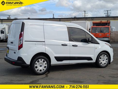 Used 2020 Ford Transit Connect XLT image 2