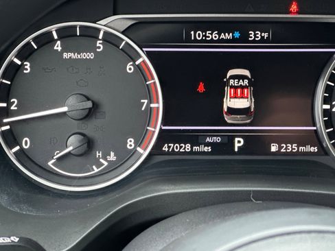 Used 2024 Nissan Rogue SV image 30