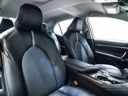 Used 2023 Toyota Camry XSE image 15