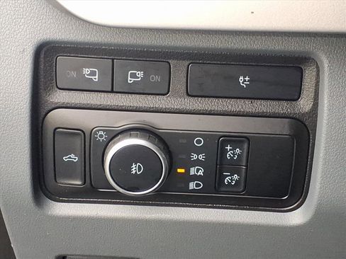 Used 2024 Ford F350 XLT image 22