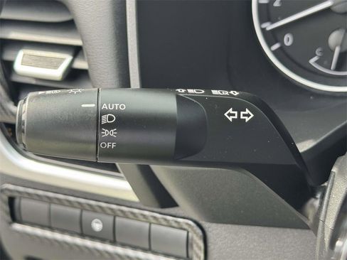 Used 2023 Nissan Rogue SL w/ SL Premium Package image 24