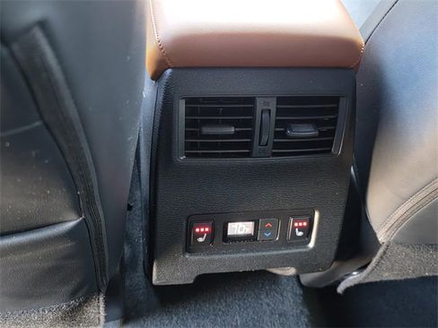 Used 2022 Mitsubishi Outlander SEL image 12