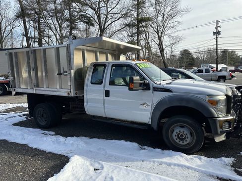 Used 2011 Ford F550 4x4 SuperCab Super Duty w/ Payload Upgrade Pkg image 3