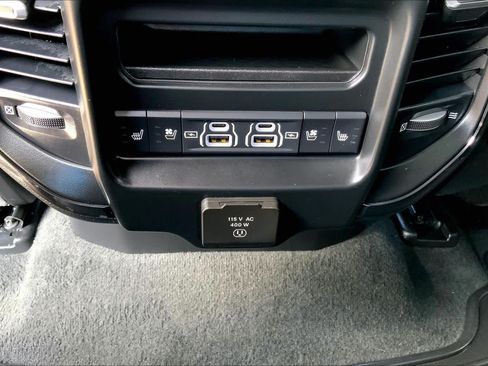 Used 2023 RAM 1500 Limited AWD/4WD image 36