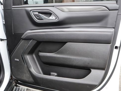 Used 2023 GMC Yukon AT4 w/ Technology Package image 41