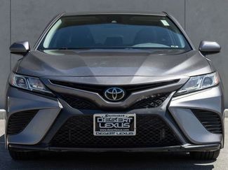 Used 2020 Toyota Camry SE FWD video 2