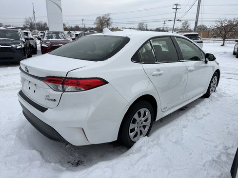 Used 2023 Toyota Corolla LE image 6