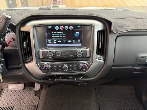 Used 2017 Chevrolet Silverado 1500 LT w/ All Star Edition AWD/4WD image 15