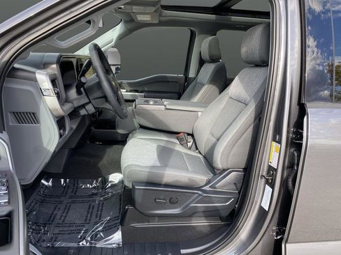 New 2026 Ford F250 XLT w/ XLT Premium Package image 4