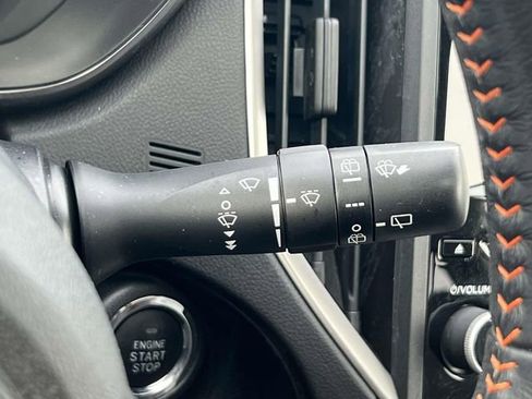 Used 2023 Subaru Crosstrek 2.0i Premium image 23