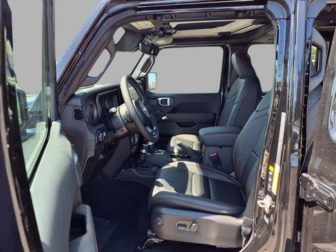 New 2026 Jeep Gladiator Rubicon AWD/4WD image 22