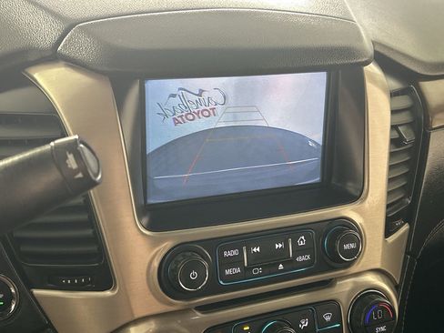 Used 2018 GMC Yukon Denali w/ Open Road Package AWD/4WD image 18