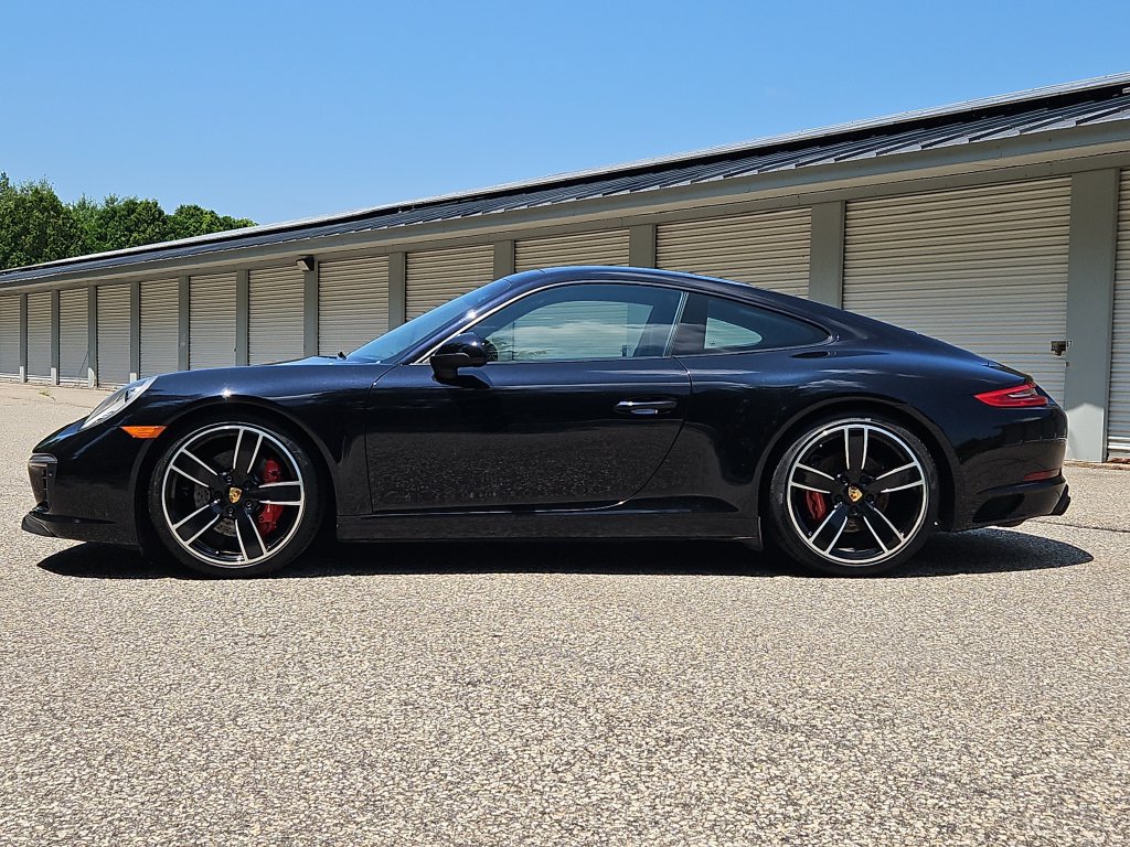 Used 2017 Porsche 911 Carrera S RWD image 2
