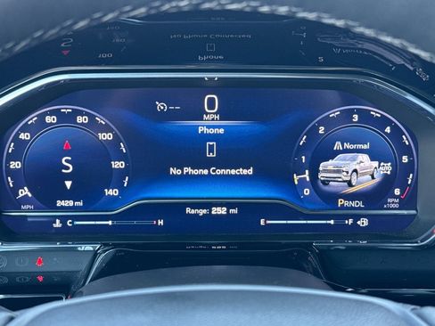 Used 2025 Chevrolet Silverado 1500 LT image 35