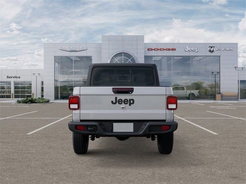 New 2026 Jeep Gladiator Sport image 7