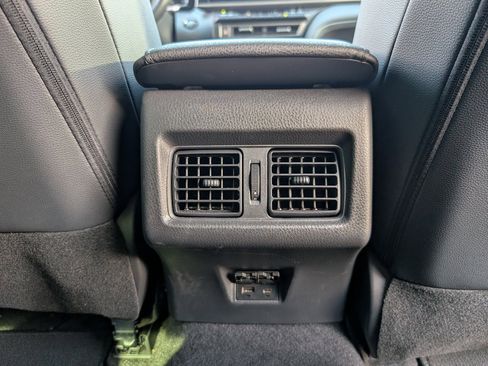 Used 2025 Toyota Camry XSE image 7