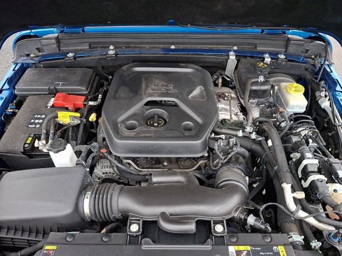 Used 2023 Jeep Wrangler Sahara image 28