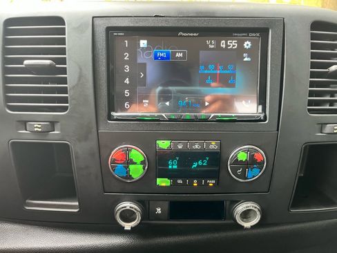 Used 2009 Chevrolet Silverado 1500 LT w/ Texas Edition image 23