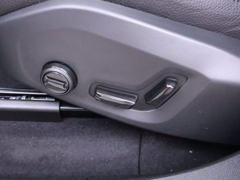 New 2025 Volvo XC60 T8 Plus w/ Protection Package Premier AWD/4WD image 13