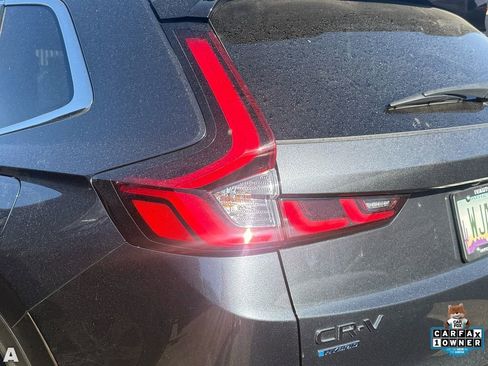Used 2025 Honda CR-V Sport Touring image 9