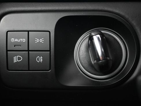 Certified 2022 Porsche Cayenne Turbo AWD/4WD image 28