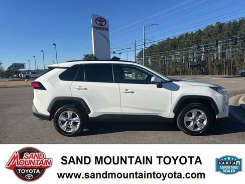Used 2021 Toyota RAV4 XLE image 2