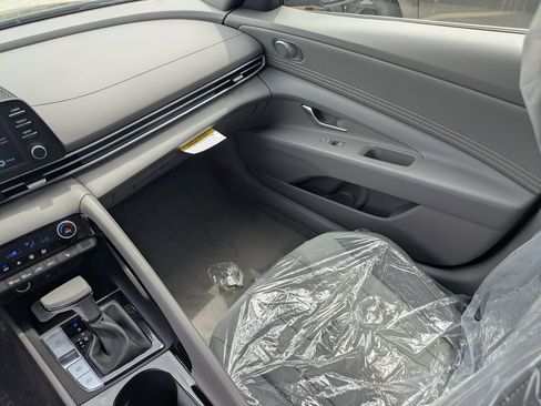 New 2026 Hyundai Elantra SEL Sport Premium FWD image 16