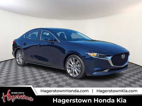 Used 2023 MAZDA MAZDA3 s FWD image 1
