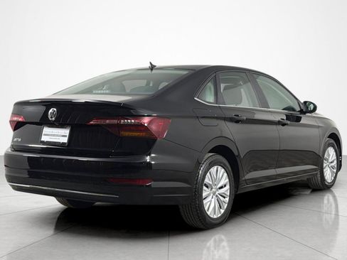 Used 2019 Volkswagen Jetta FWD image 5