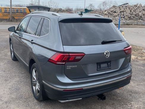 Used 2021 Volkswagen Tiguan SEL w/ 3rd Row Seat Package image 3