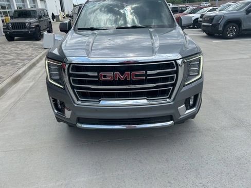 Used 2021 GMC Yukon SLT w/ SLT Luxury Package AWD/4WD image 8