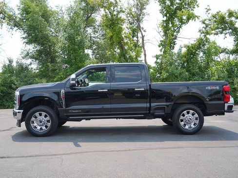Used 2024 Ford F350 Lariat w/ Lariat Ultimate Package AWD/4WD image 6